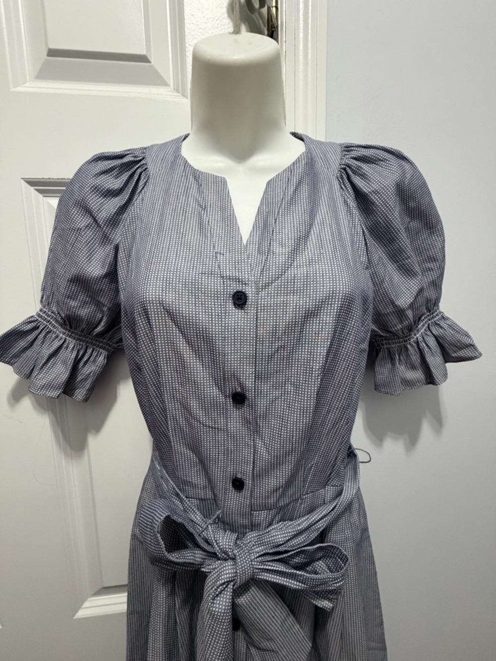 Navy Button-Front Midi daisy Dress with Tie Waist size XS - Picture 5 of 7